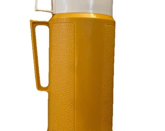Vintage Thermos Super Quart Mustard Yellow King Seeley Vacuum Bottle 14QF 84A73