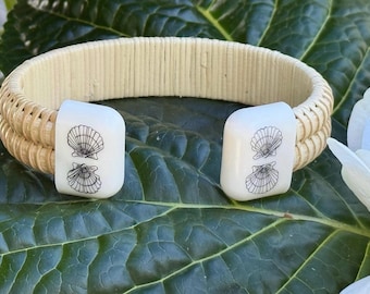 1/2” Nantucket Basket Bracelet with Acrylic End Caps