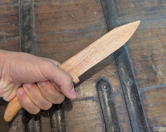 Cuchillo de juguete de madera