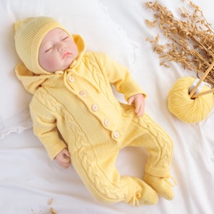 Sets of Babywool production for toddlers are made of baby merino wool
