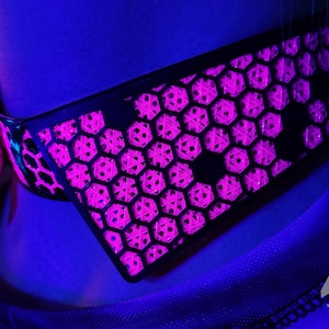 HEXin Collar UV Pink - Rubber Ravewear (Choker, Necklace, Artwear, Reactive, Rave Accessories, Fluorescent, Black Light, Neon, Glow, Party)