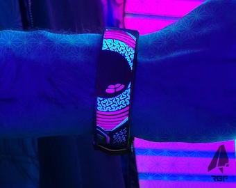 Pink-Eye Kandi Rubber Wristband (UV Reactive, Bracelet, Artwear, Rave Accessories, Jewelry, Fluorescent, Black Light, Neon, Glow, Party)