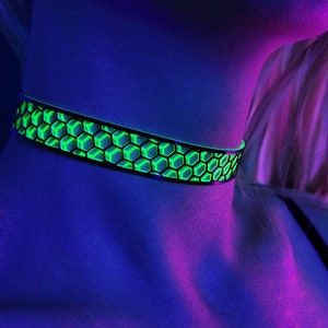 Parallax UV Choker - Rubber Ravewear (Necklace, Artwear, Reactive, Rave Accessories, Jewelry,  Fluorescent, Black Light, Neon, Glow, Party)