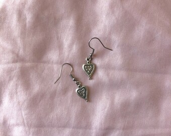Grunge/ fairy core heart earrings jewellery