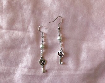 Grunge/ fairy core dangle earrings