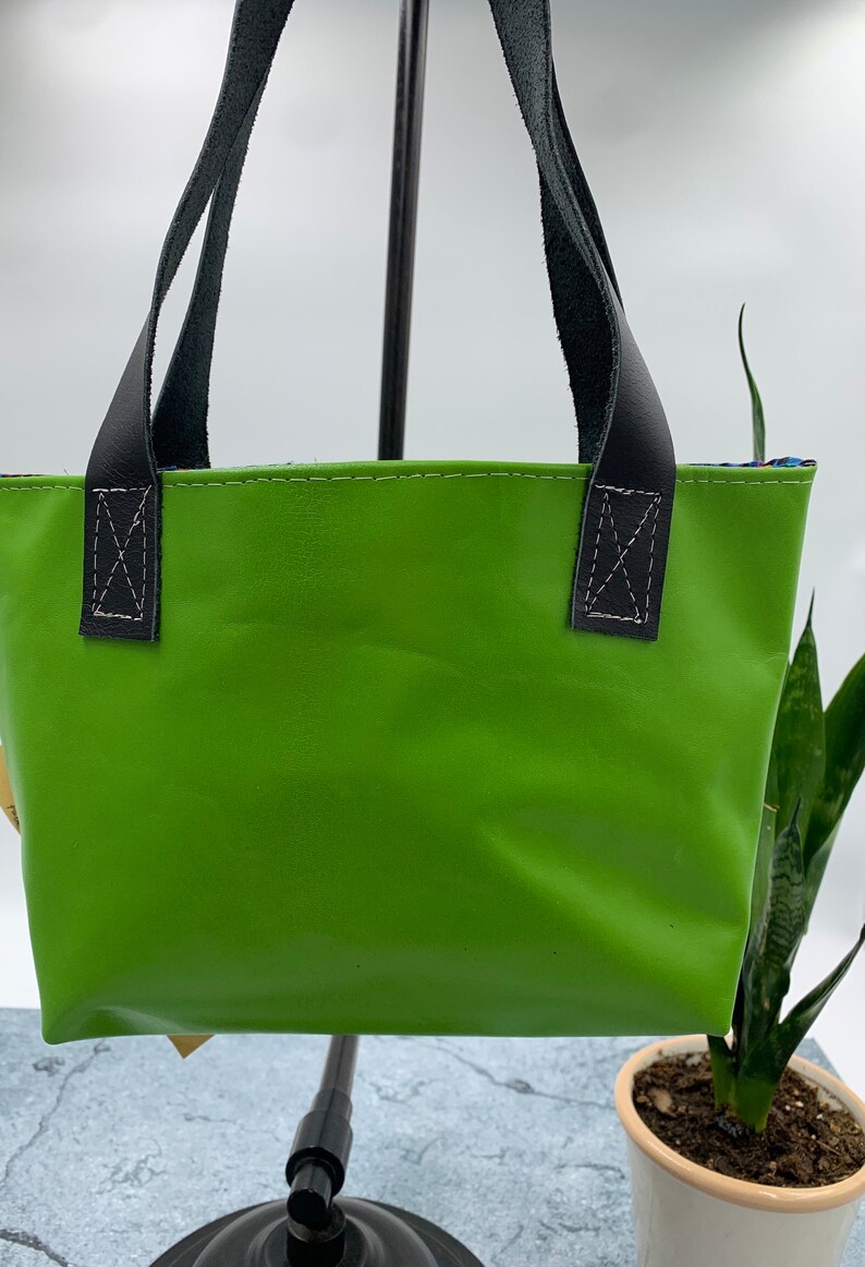 Green leather purse, lime green leather minimalist purse, small tote bag, open top bag, leather bag image 4