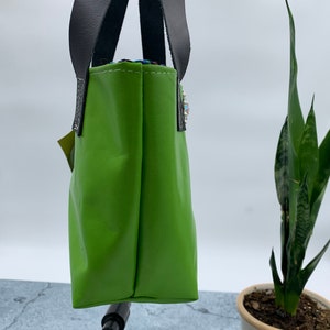 Green leather purse, lime green leather minimalist purse, small tote bag, open top bag, leather bag image 3