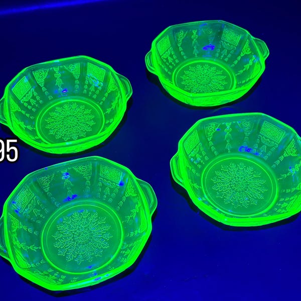 Set of 4 Anchor Hocking Princess Pattern Octigonal cereal bowl