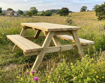 Mesa de picnic de madera estilo pub