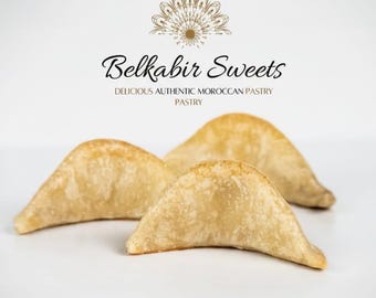 Kaab Al-Ghazal Cookies: Moroccan Almond Pastries, Gourmet Dessert