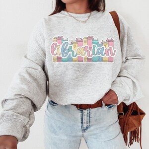 Bibliothekar Crewneck, lesen Sweatshirt, Bibliothekar Geschenk, es ist ein guter Tag zu lesen Sweatshirt, Buchliebhaber Geschenk, Schulbibliothekar, Bibliothek Pullover
