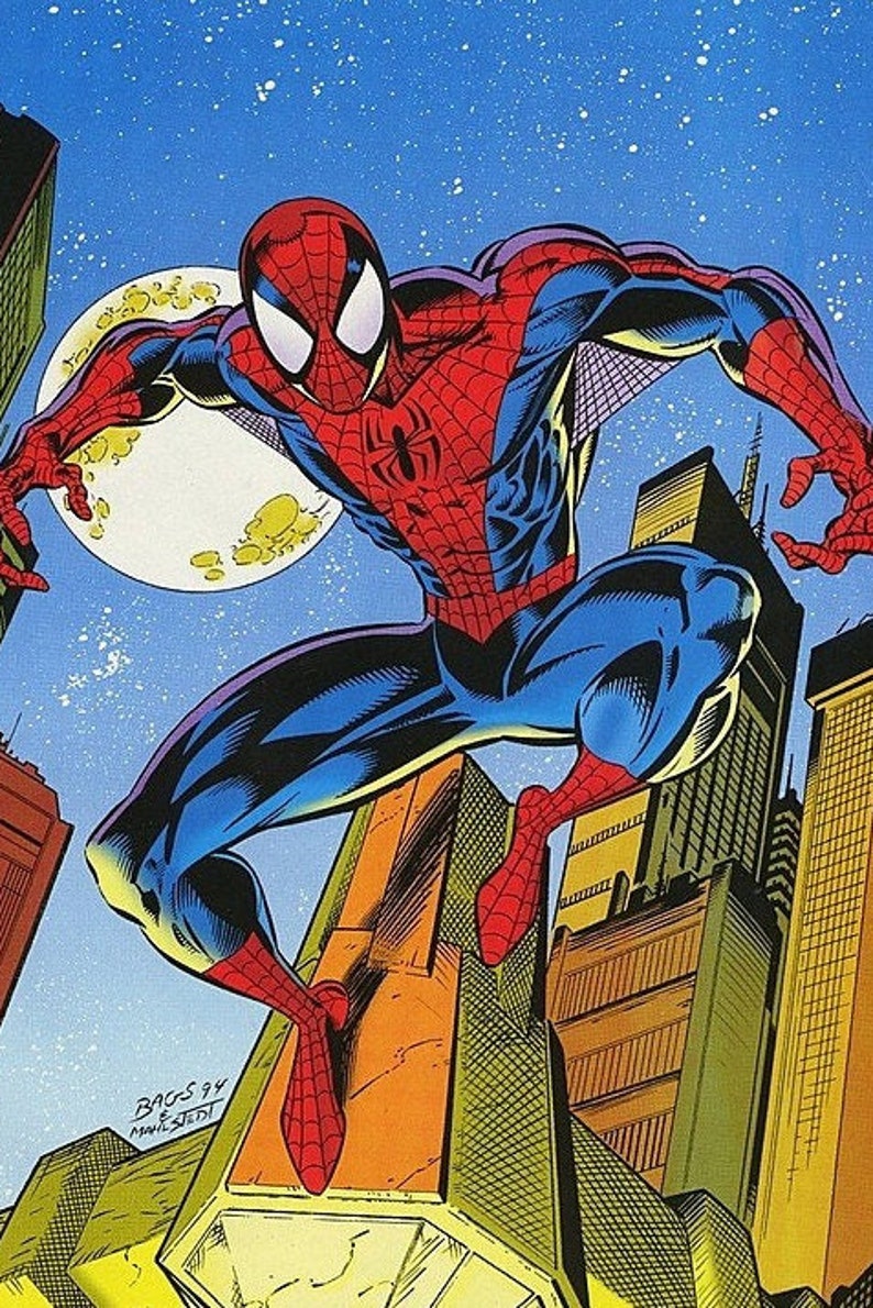 Pode incluir: Uma ilustra&ccedil;&atilde;o de banda desenhada do Homem-Aranha com um fato vermelho e azul, a balan&ccedil;ar-se por um horizonte de cidade &agrave; noite. A lua &eacute; vis&iacute;vel no fundo.