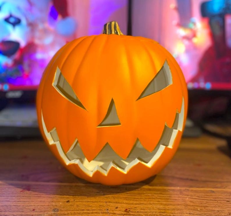 Calabaza artificial reutilizable de 23 cm, diseño de Jack-O-Lantern, Sleepy Hallow y Espantapájaros. Not Weathered