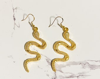 Grandes boucles d'oreilles serpent dorées