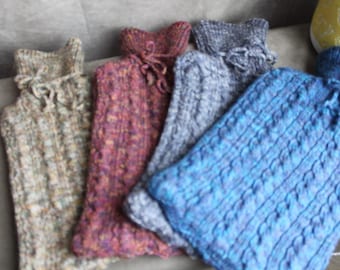 Housses de bouillotte tricotées à la main + bouillotte incluse - couleurs variées