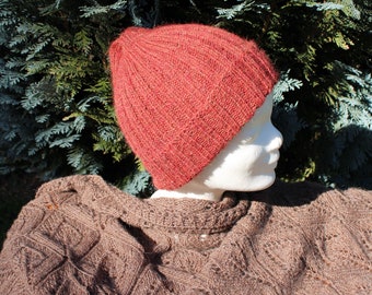 Bonnet tricoté à la main pour femme en 100% bébé alpaga
