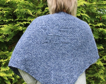 Châle triangulaire / châle d'épaule pour femme tricoté à la main
