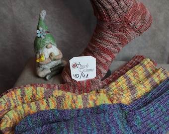 Handgestrickte Freizeitsocken mit Baumwolle in Größe 40/41