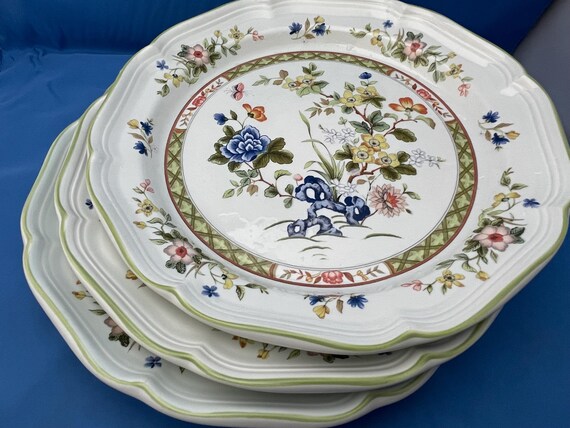 Mikasa Imari Bouquet 花柄皿 Mikasa Imari Bouquet 花柄皿 - メルカリ