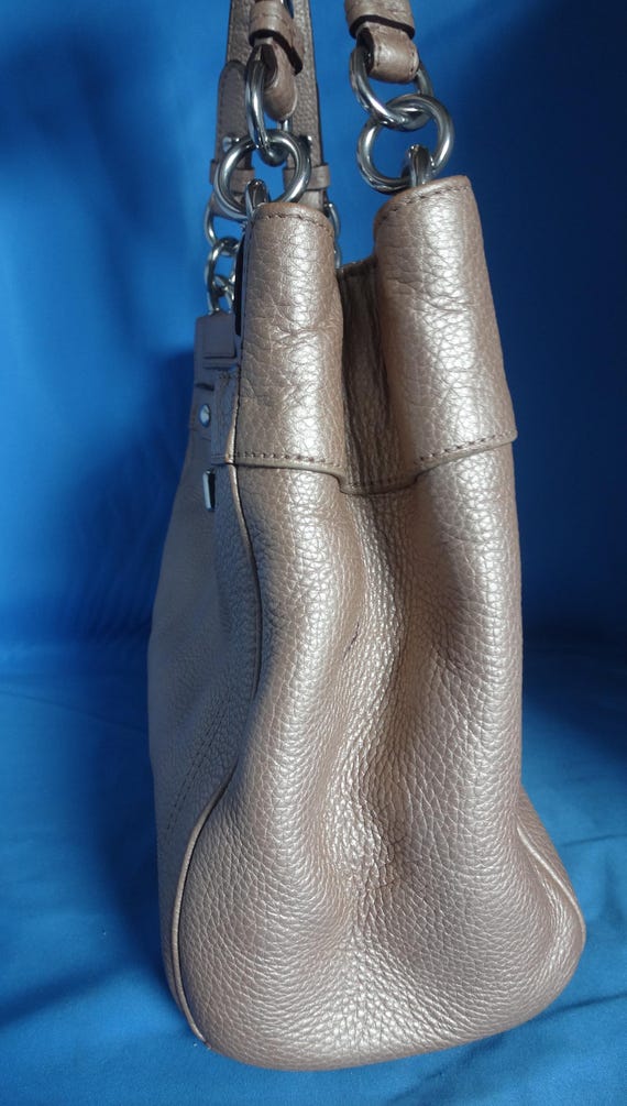 U5098*コーチCOACH*ペネロピオプティック*メタリックレザー*シグネチャー*ジャガード*ホーボーバッグ/ワンショルダーバッグ/ベージュF18476 U5098*コーチCOACH*ペネロピオプティック*メタリックレザー