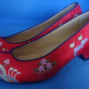 BOMINA Embroidered Tradition Korean Red Shoes