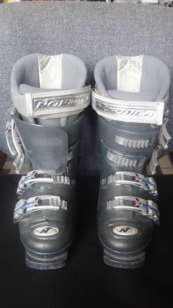Nordica beast shop 1 ski boots