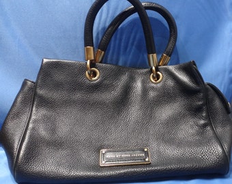 CAVAREE Vintage 90s Marc by Marc Jacobs Shoulder Bag Purse