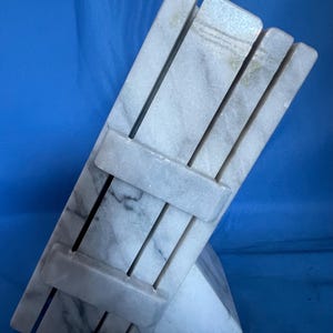 Bloco porta-facas de mármore com 6 compartimentos