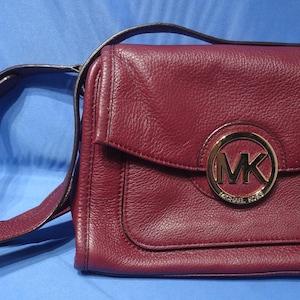 Sac à bandoulière bordeaux à rabat Michael Kors