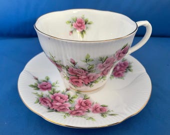 Royal Albert Rose Tasse mit Untertasse