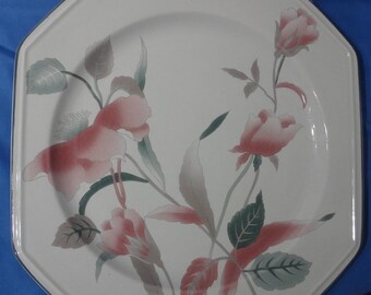 Mikasa Continental Silk Flower Plates and Cups Japan