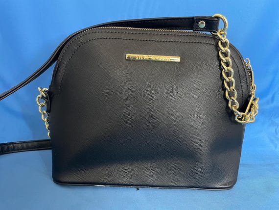 【Steve Madden】 Royce バックパック ブラック/ゴールド ROYCE Black/Gold Women's Quilted Backpack – Steve Madden