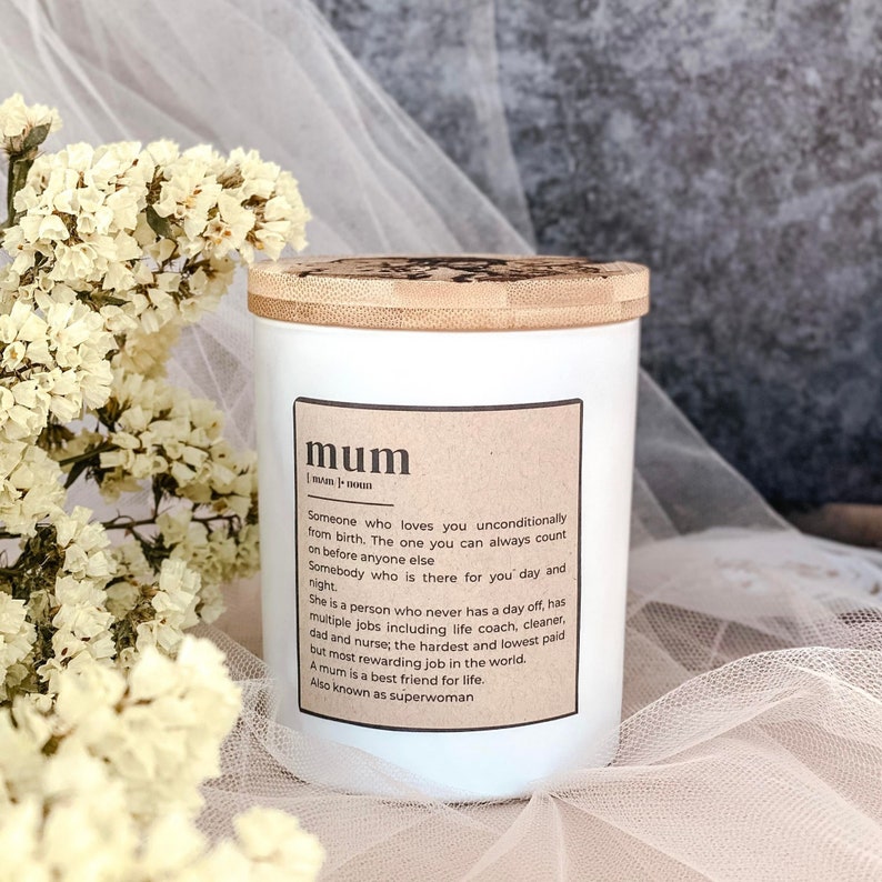 Candle with custom label & engraved lid, personalized gift for Mum image 2