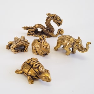 Handmade Brass Animals Elephant Dragon Frog Rabbit Turtle Home Decor Small Decoration