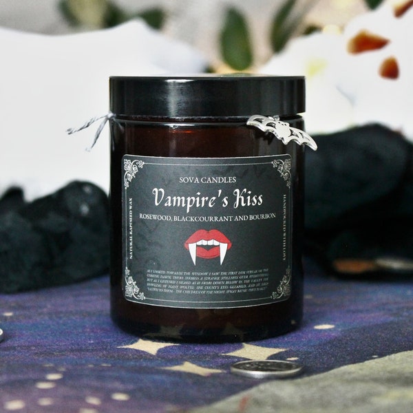 Vampire's Kiss Vampire Castle Fantasy Dracula Vampire scented candle