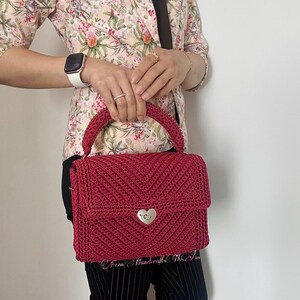 Chevron Crochet Flap Bag - heart twist turn lock clasp