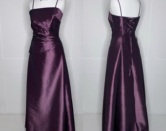 Vintage prom dress, retro 1990s purple taffeta lace up back evening, formal, party, prom, ball, cruise, black tie, special occasion dress.