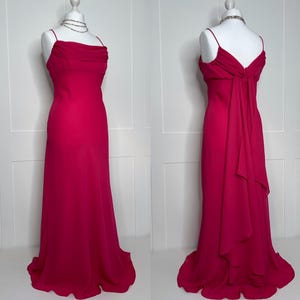 Sukienka na studniówkę w stylu vintage, retro ukończenie szkoły, malinowa czerwień Y2K, halka z golfem, wieczorowa, formalna, impreza, bal, rejs, smoking, na specjalną okazję.