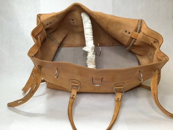 Vintage Cowhide and Leather Cross Carry or Handle… - image 7