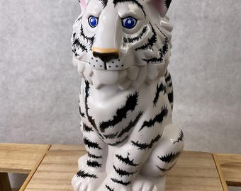 Vintage Ringling Bros Barnum and Bailey Circus White Tiger Collectors Mug