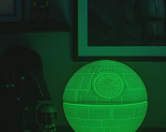 IKEA　電気照明　通称デススター 通称デススター、サイバーな見た目のペンダントランプ「IKEA PS 2014