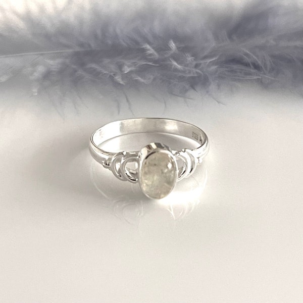 Ovaler Mondstein 925 Silberring Natürlicher weißer Edelsteinring Größe 54 Moderner Zeitlos Silber Ring für Frauen