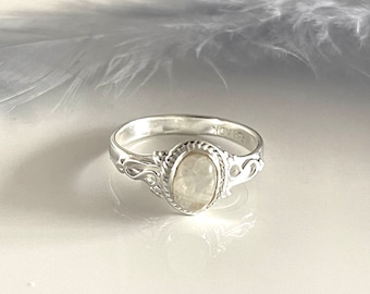 White moonstone ring size 56 and 57 real silver 925 oval stone ring natural gemstone boho ring engagement ring gift for wife
