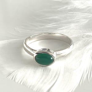 Green Aventurine silver ring 925 silver gemstone ring in size 54 59 60 Minimalist classic finger ring for women