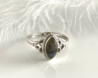 Solitaire LABRADORITE 925 SILVER RING Size 59 and 60 Real Stone Ring Pointed Floral Ladies Ring Gift for Her