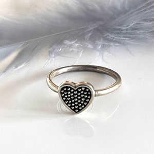 Heart shape silver ring Ring made of 925 silver Minimalist romantic women&#39;s ring Size 57 and 59 Modern engagement ring