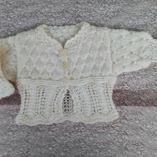 Strickanleitung Taufjacke/Babyjacke- NAHTLOS,  Größe 62/68, deutsche PDF-Datei in Tabellenform Schritt für Schritt Anleitung, tolles Muster