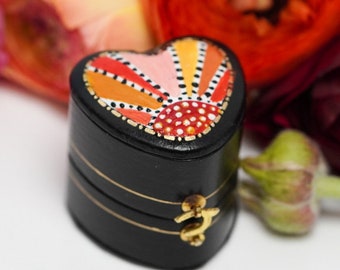 Hand Painted Heart Ring Box: Antique Style Wedding Ring Case