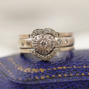 1980s Vintage 9k White Gold Diamond Heart Ring