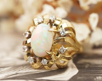 18ct Stunning Opal and Diamond Ring, 1950s Gold Ring with Opal, Statement Ring